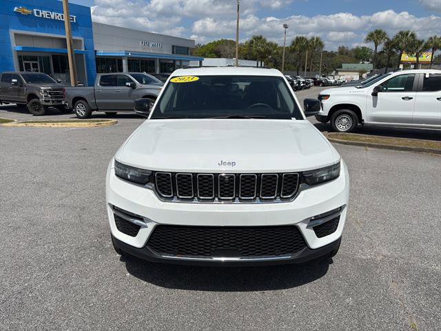 Used 2023 Jeep Grand Cherokee Limited w/ Luxury Tech Group II image 2