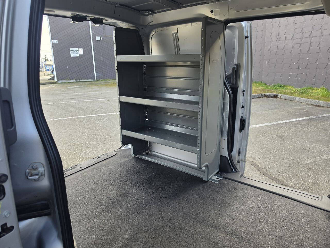 Used 2017 Nissan NV200 SV FWD image 25