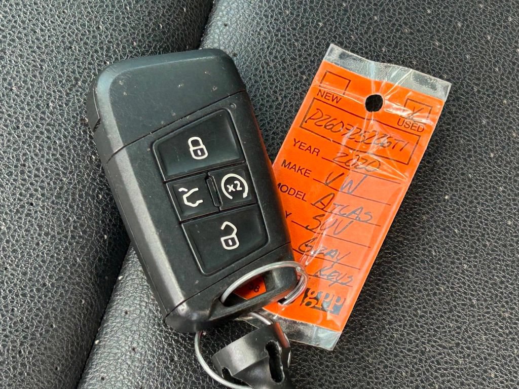Used 2020 Volkswagen Atlas Cross Sport SEL FWD image 58
