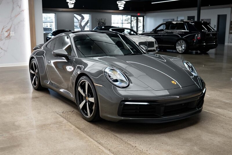 Used 2022 Porsche 911 Carrera 4S AWD/4WD image 3