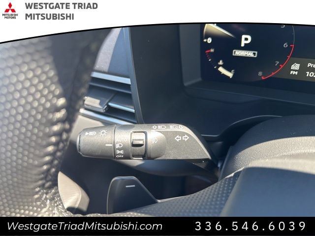 New 2026 Mitsubishi Outlander SEL Black Edition FWD image 15