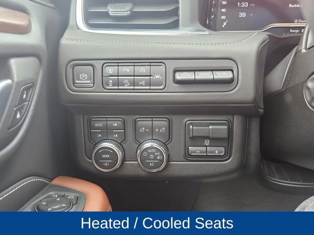 Used 2023 GMC Yukon Denali Ultimate w/ LPO, Floor Liner Package AWD/4WD image 11