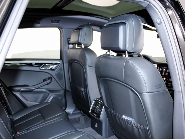 New 2025 Porsche Macan image 25