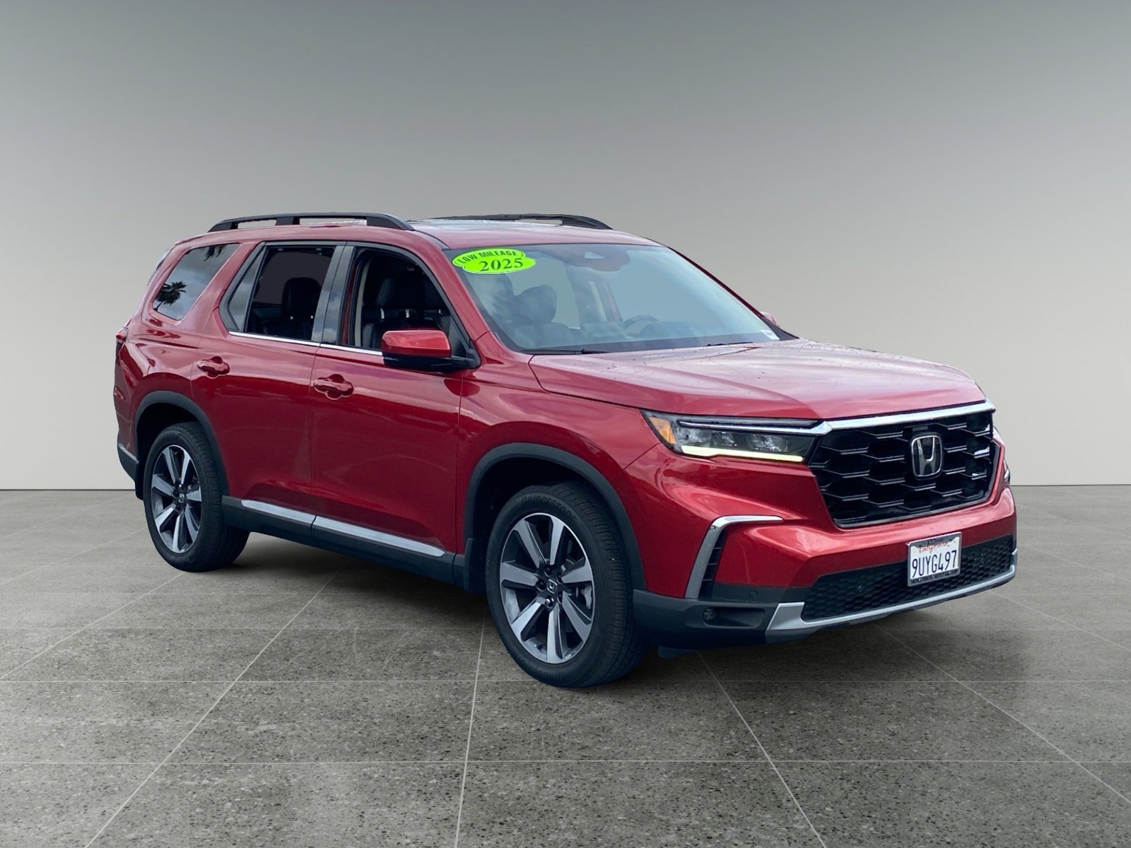 Used 2025 Honda Pilot Touring image 7