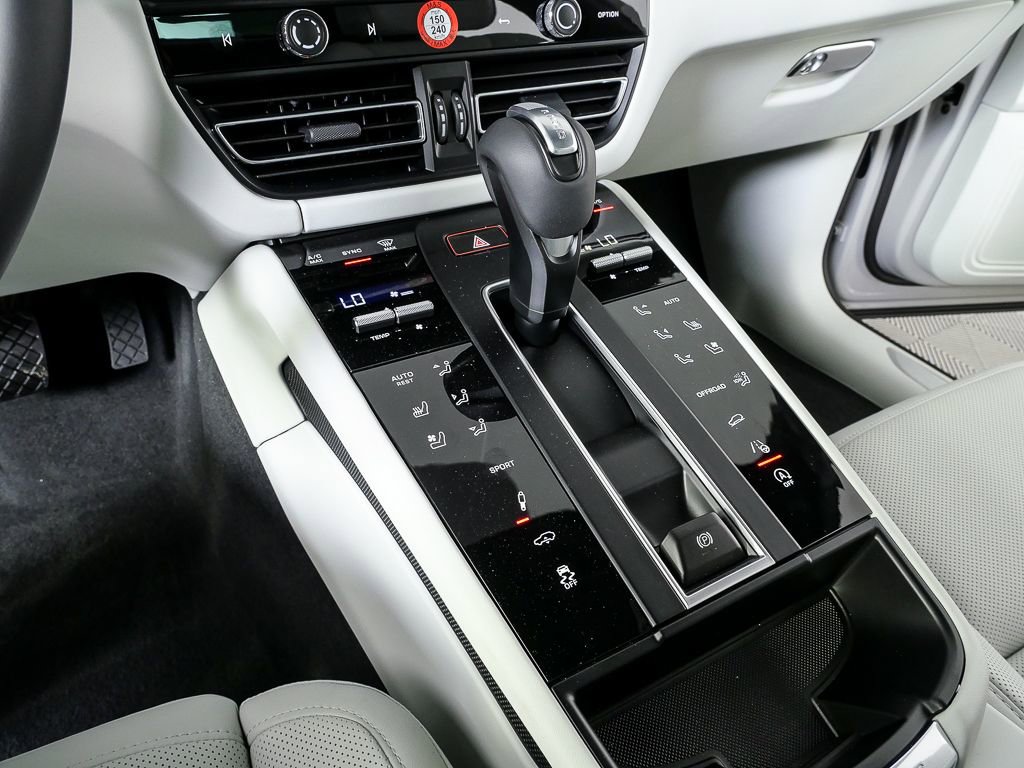 New 2026 Porsche Macan S AWD/4WD image 19