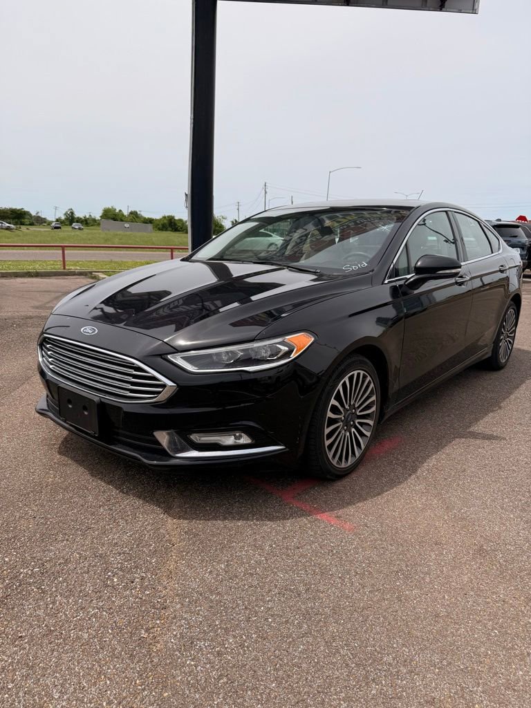 Used 2018 Ford Fusion Titanium AWD/4WD image 2