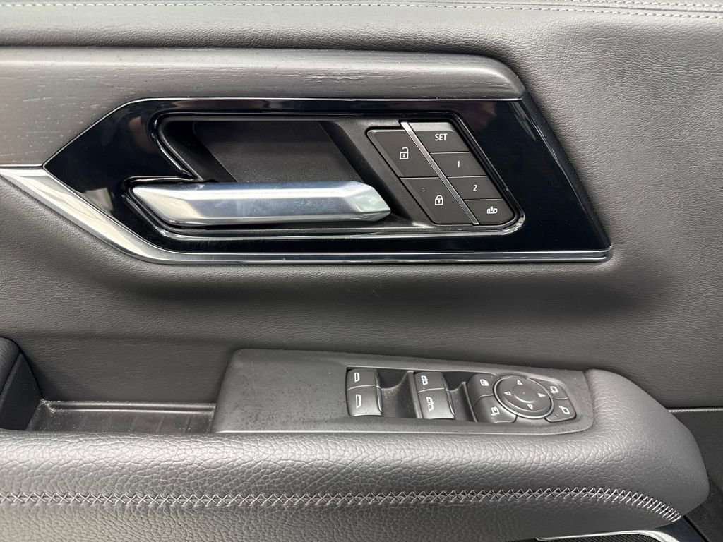 Used 2025 GMC Yukon Denali image 21