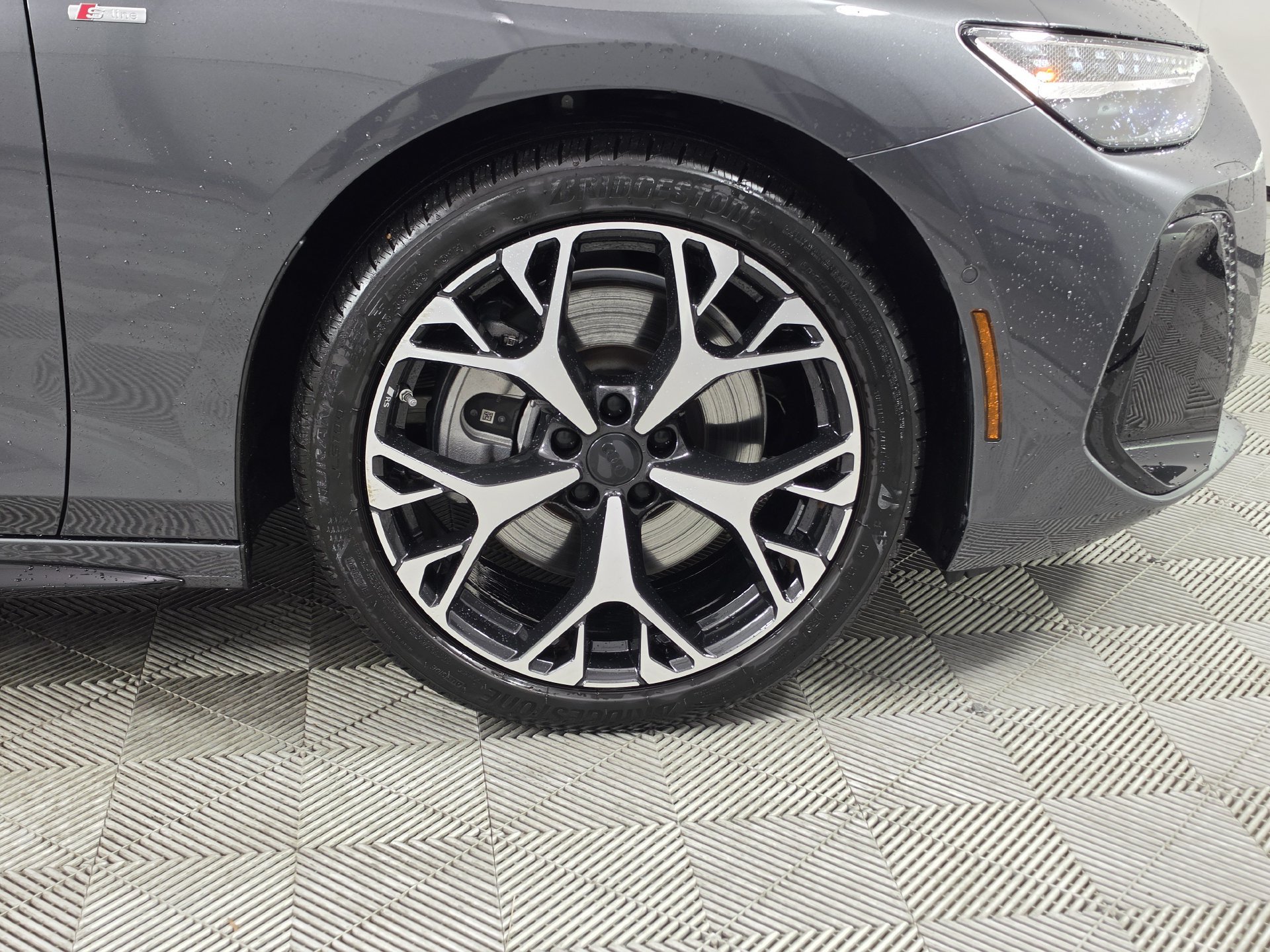 Certified 2026 Audi A6 Premium Plus w/ Premium Plus Package AWD/4WD image 43