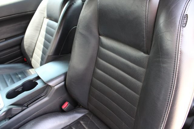Used 2007 Ford Mustang GT RWD image 4