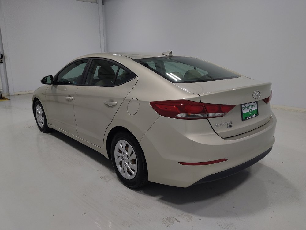 Used 2018 Hyundai Elantra SE w/ SE Connectivity Package 04 FWD image 5