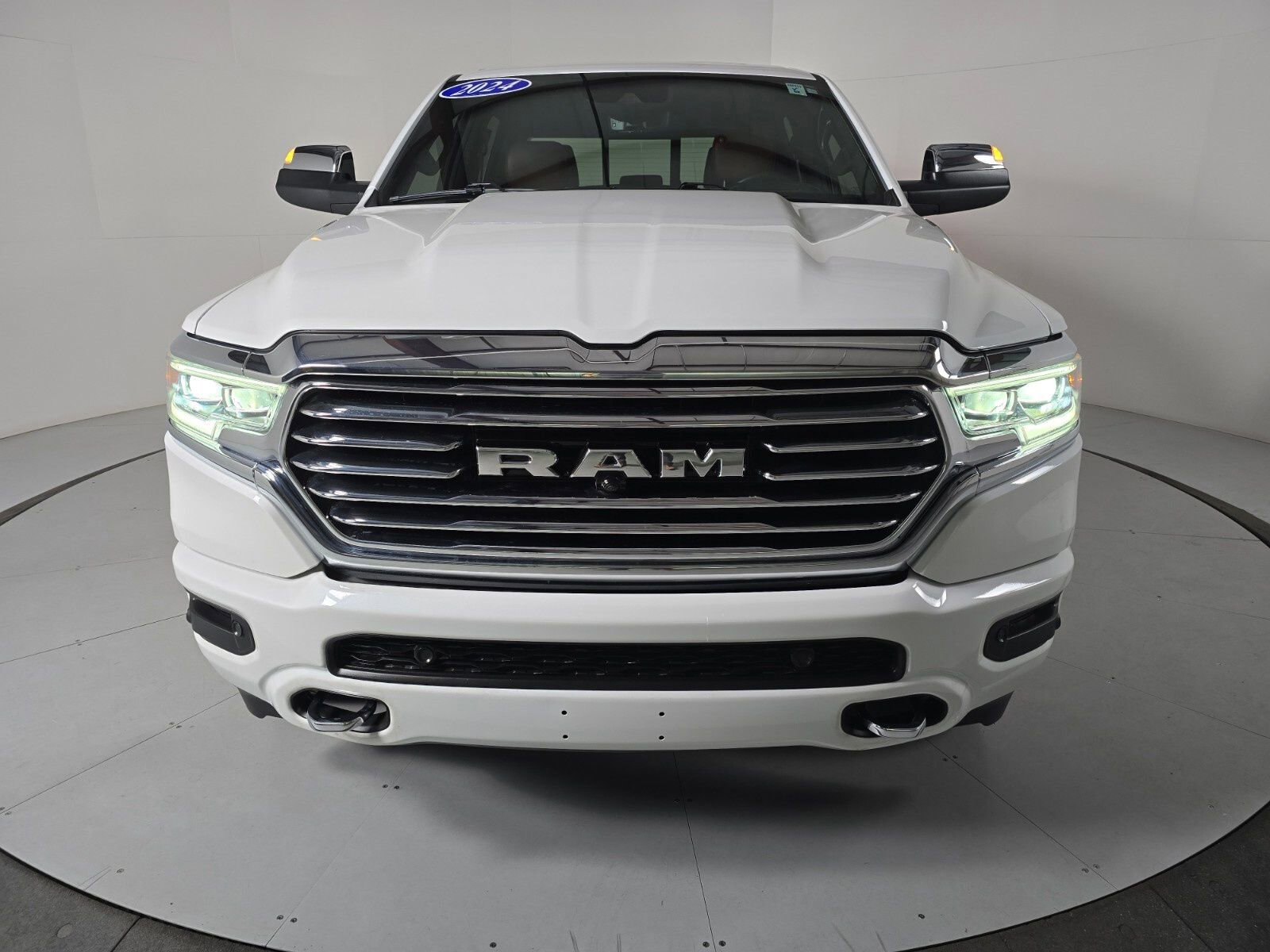 Used 2024 RAM 1500 Limited image 8