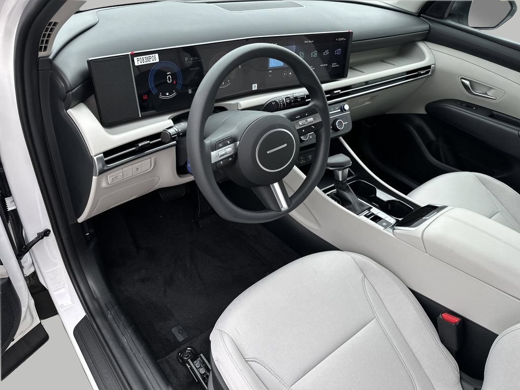 New 2026 Hyundai Tucson SE FWD image 8