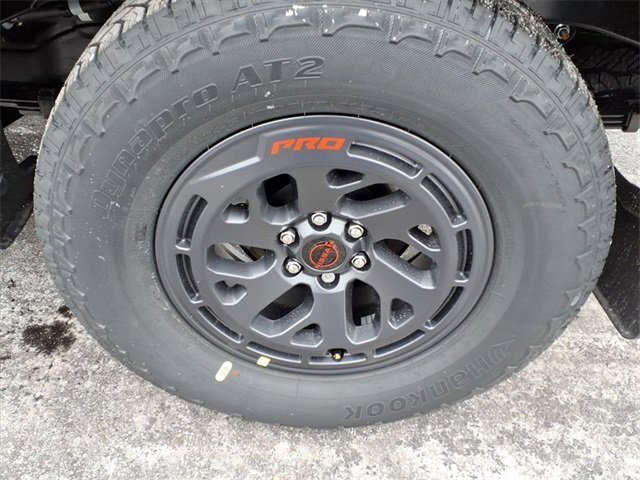 New 2026 Nissan Frontier PRO-4X w/ Pro-4x Convenience Package image 7