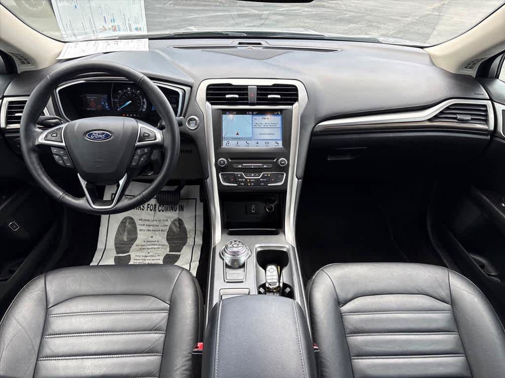 Used 2017 Ford Fusion Energi SE FWD image 11