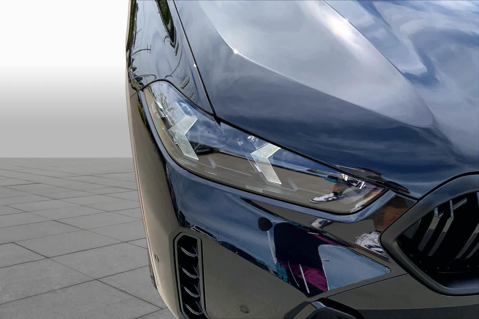 New 2027 BMW X6 M60i AWD/4WD image 13