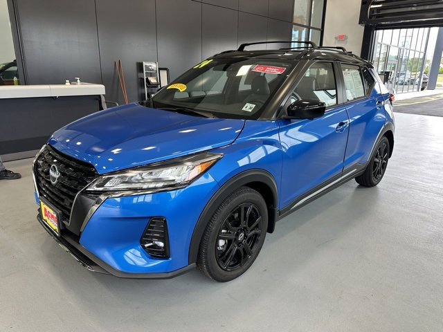 Certified 2024 Nissan Kicks SR w/ SR Premium Package image 1