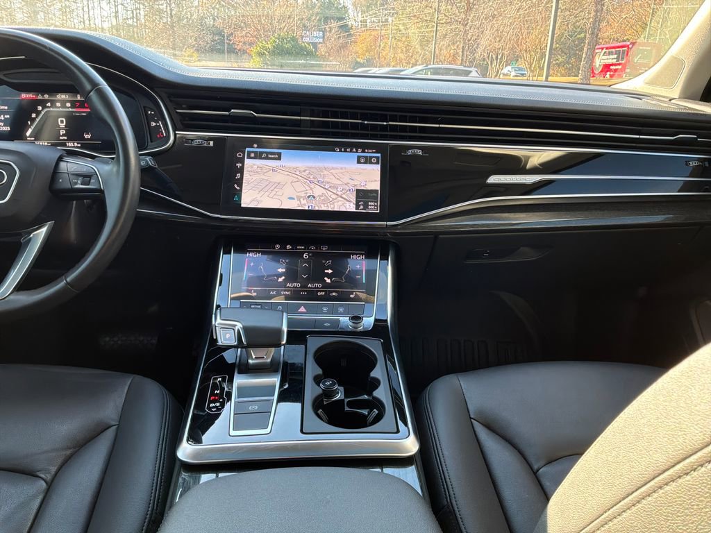 Used 2024 Audi Q7 3.0T Premium Plus image 25