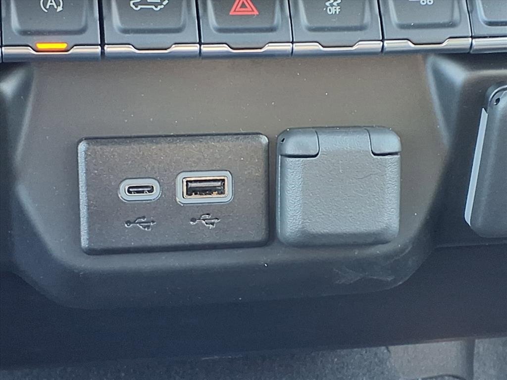 New 2026 Chevrolet Silverado 1500 Custom w/ Turbomax Blackout Package image 15