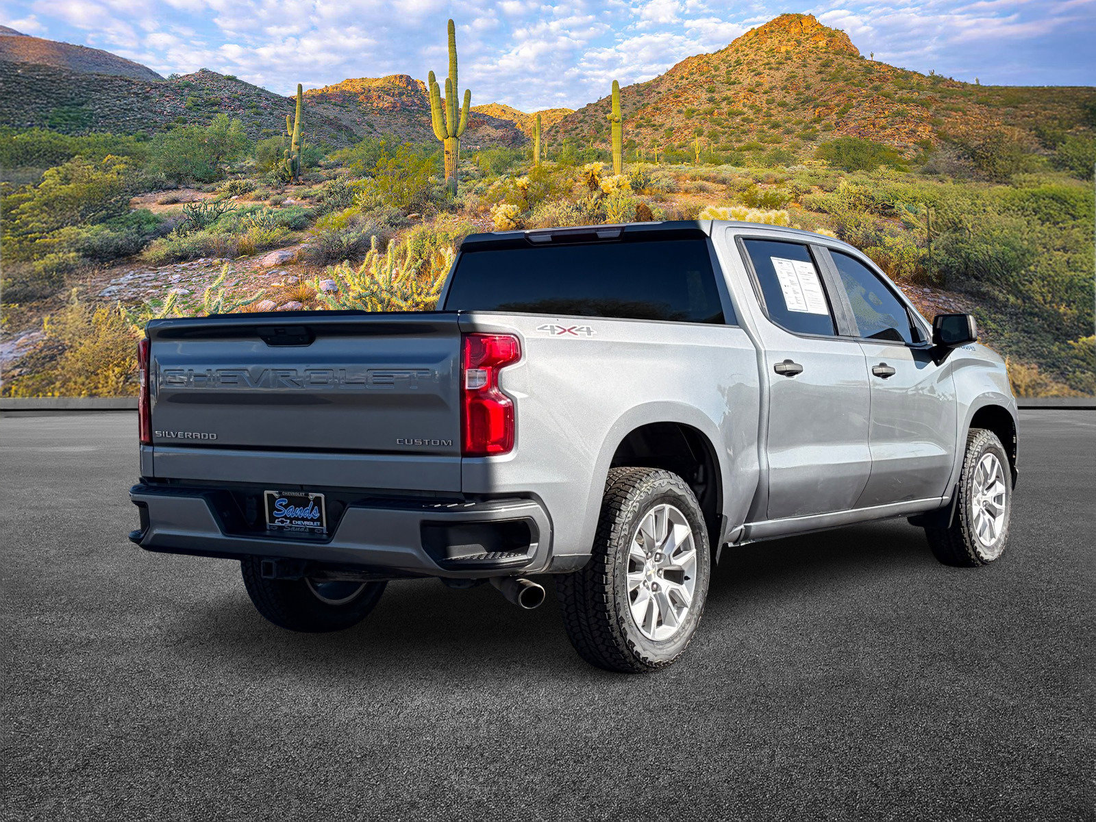 Used 2019 Chevrolet Silverado 1500 Custom w/ Custom Value Package image 4