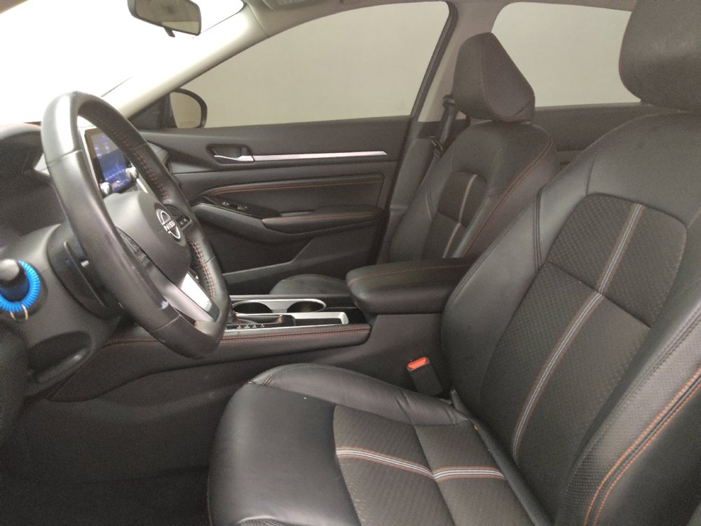 Used 2023 Nissan Altima 2.5 SR FWD image 17