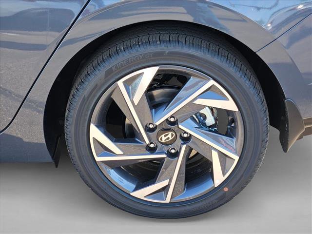 New 2026 Hyundai Elantra Limited image 9