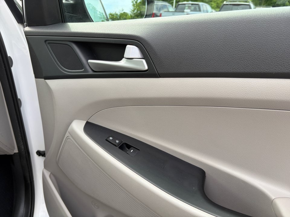 Used 2020 Hyundai Tucson Value FWD image 35