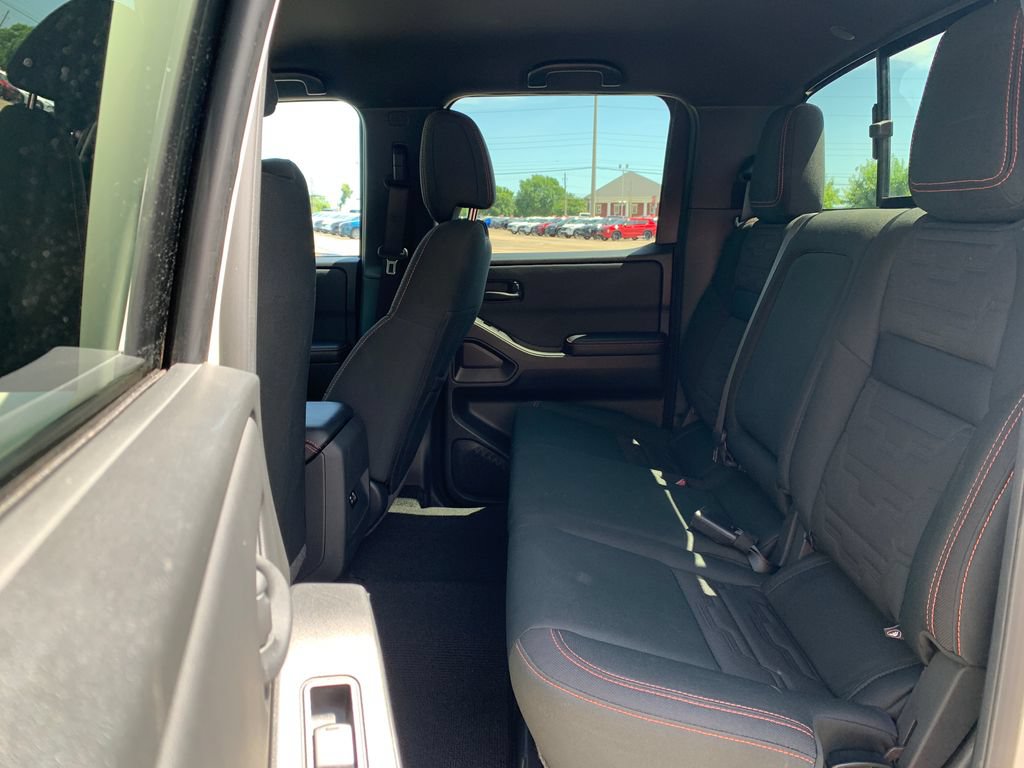 Used 2026 Nissan Frontier PRO-4X AWD/4WD image 22