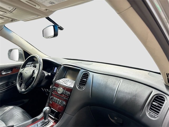 Used 2017 INFINITI QX50 AWD w/ Premium Plus Package image 29