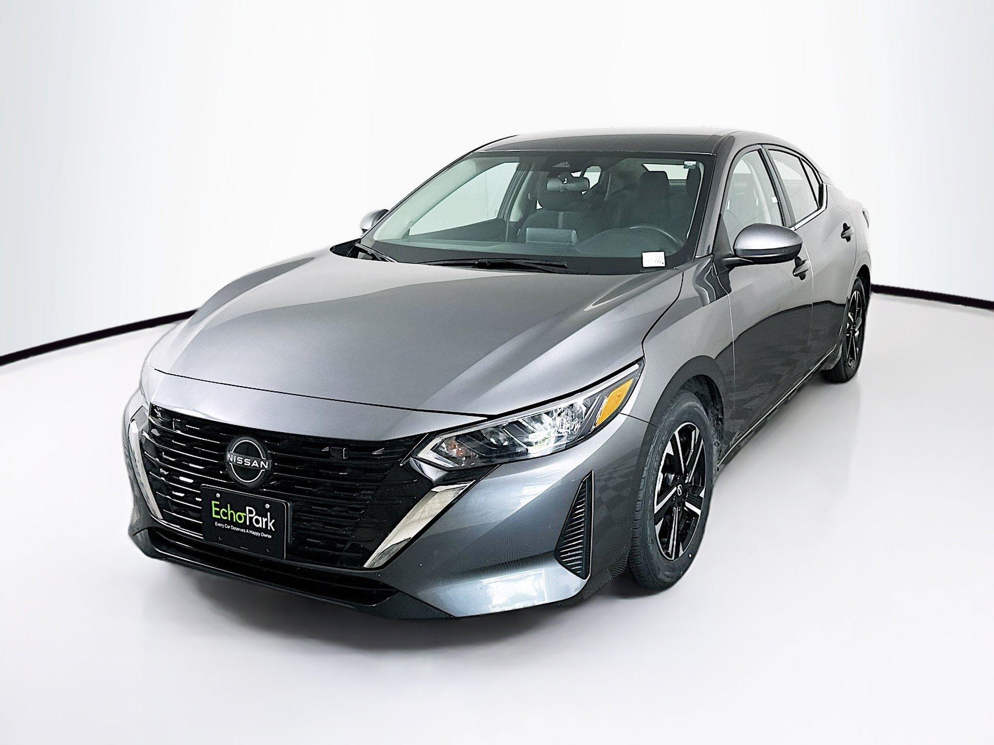 Used 2025 Nissan Sentra SV FWD image 3