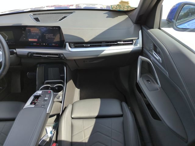 Used 2025 BMW X2 xDrive28i w/ M Sport Package image 15