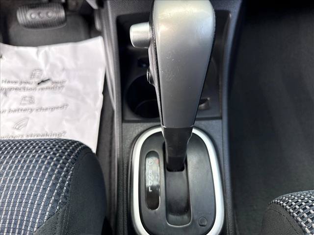 Used 2012 Nissan Versa Hatchback FWD image 12