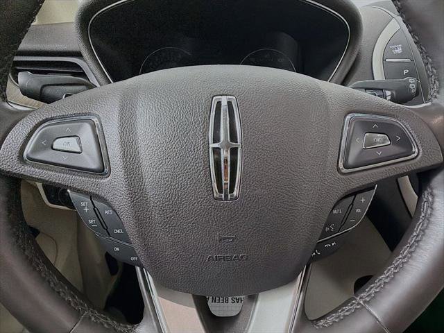 Used 2017 Lincoln MKC Reserve w/ Lincoln MKC Climate Package AWD/4WD image 11