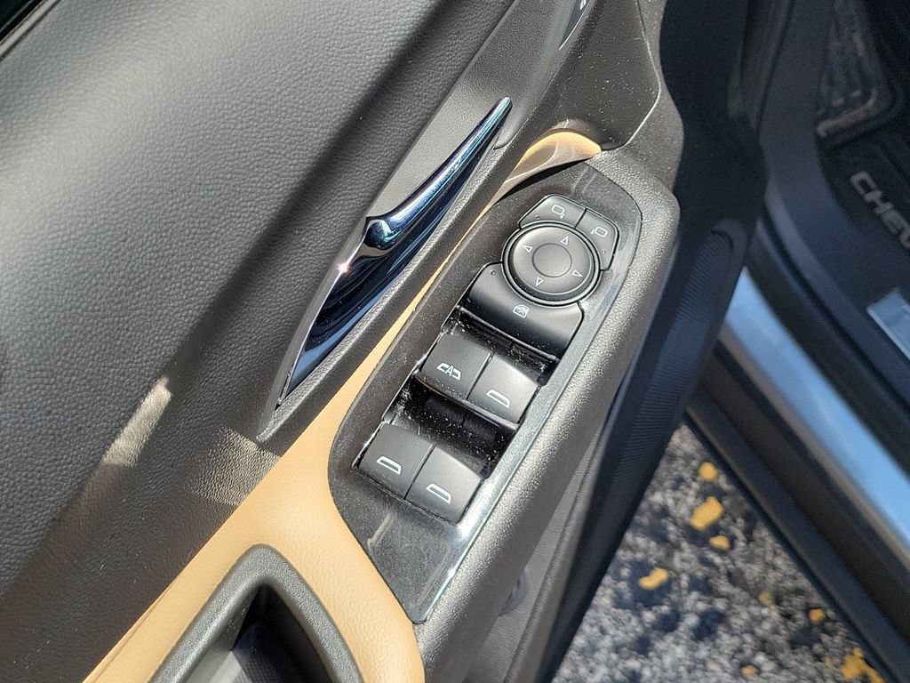 Used 2024 Chevrolet Equinox Premier AWD/4WD image 21