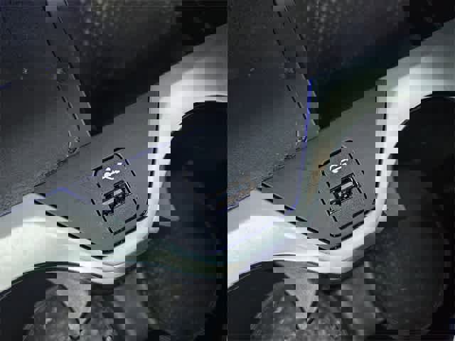 Used 2024 BMW X7 xDrive40i image 33