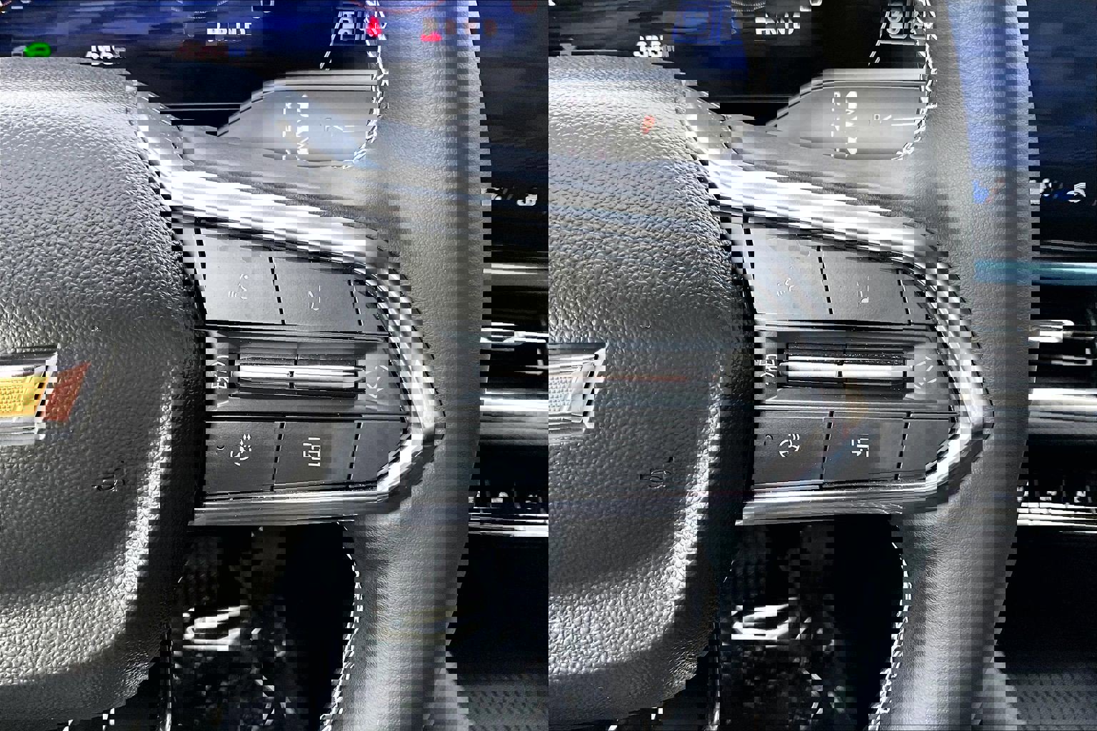 Used 2024 Chevrolet Equinox EV LT image 17