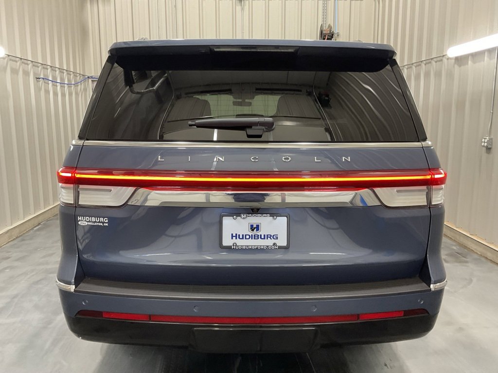 Used 2022 Lincoln Navigator L Reserve image 23