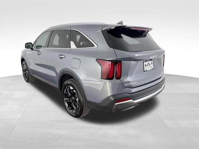Certified 2025 Kia Sorento S image 9