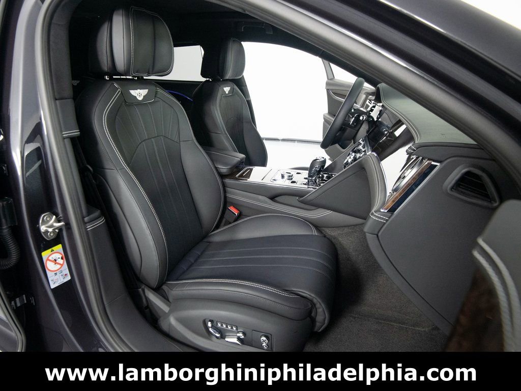 Used 2024 Bentley Flying Spur V8 AWD/4WD image 35