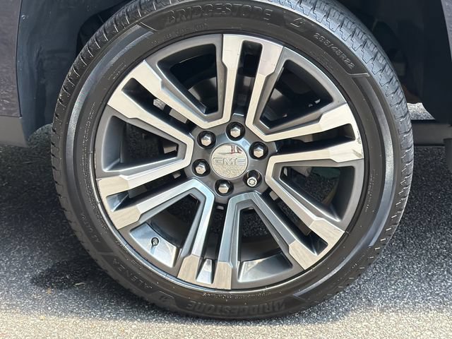 Used 2020 GMC Yukon Denali w/ Denali Premium Package AWD/4WD image 19