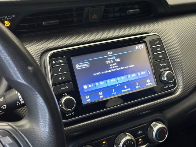 Used 2018 Nissan Kicks S FWD image 27