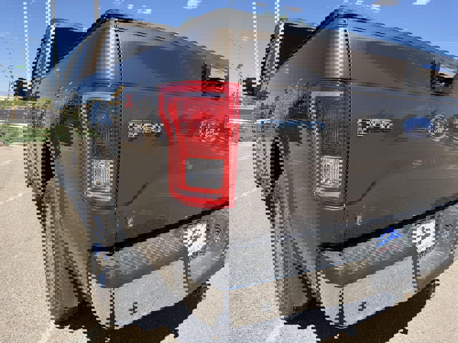 Used 2015 Ford F150 XLT w/ Equipment Group 302A Luxury AWD/4WD image 15