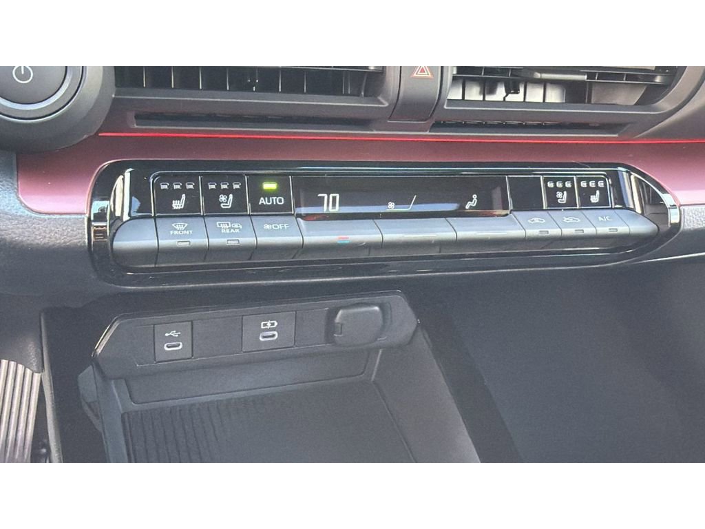 New 2026 Toyota Prius Plug-In Hybrid FWD image 22