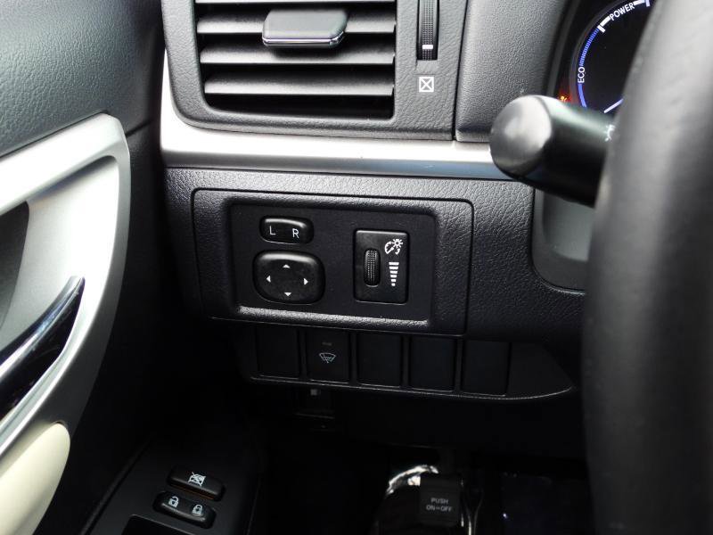 Used 2013 Lexus CT 200h w/ Premium Pkg w/Backup Camera image 52