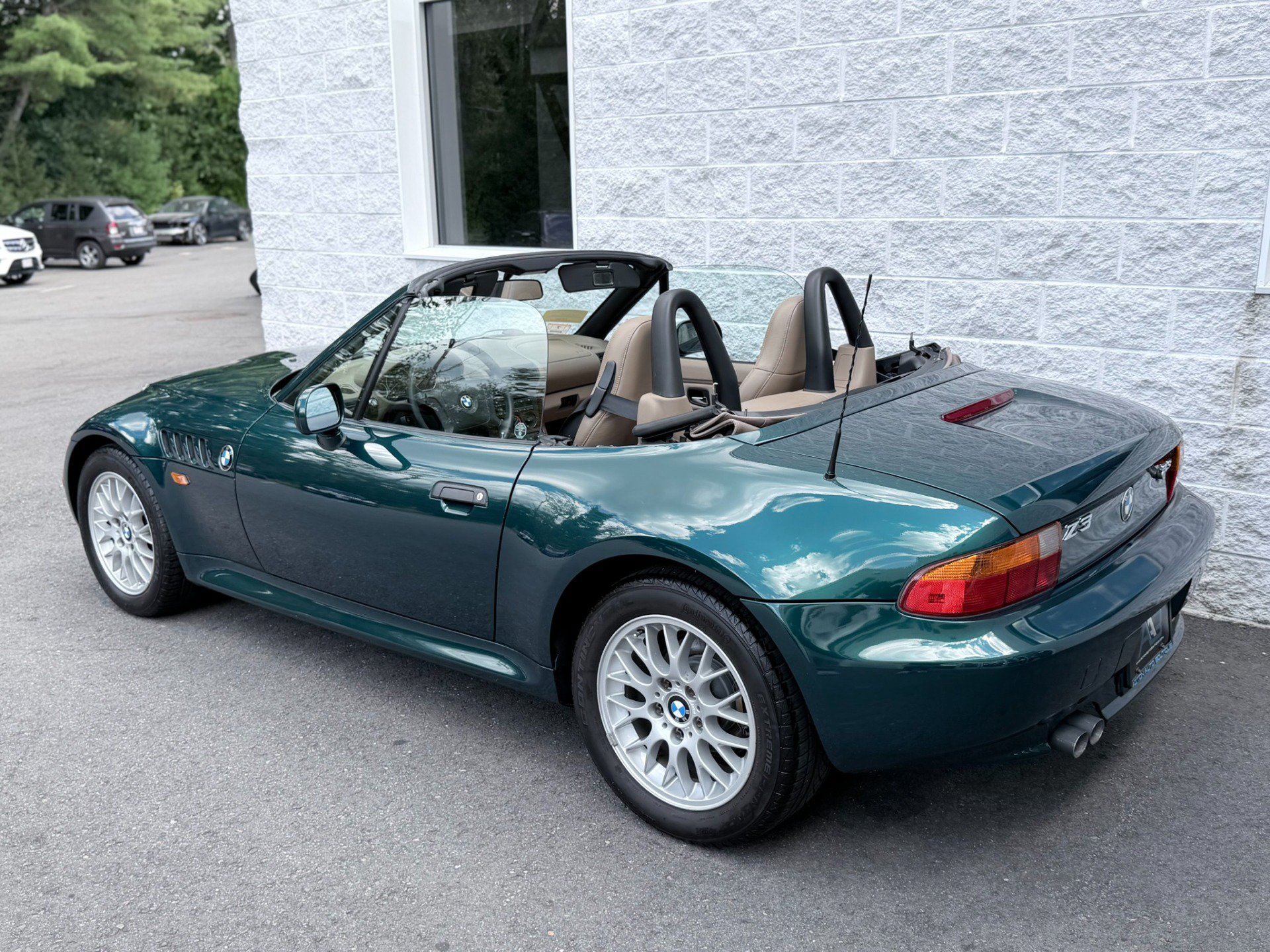 Used 1999 BMW Z3 2.5i RWD image 22