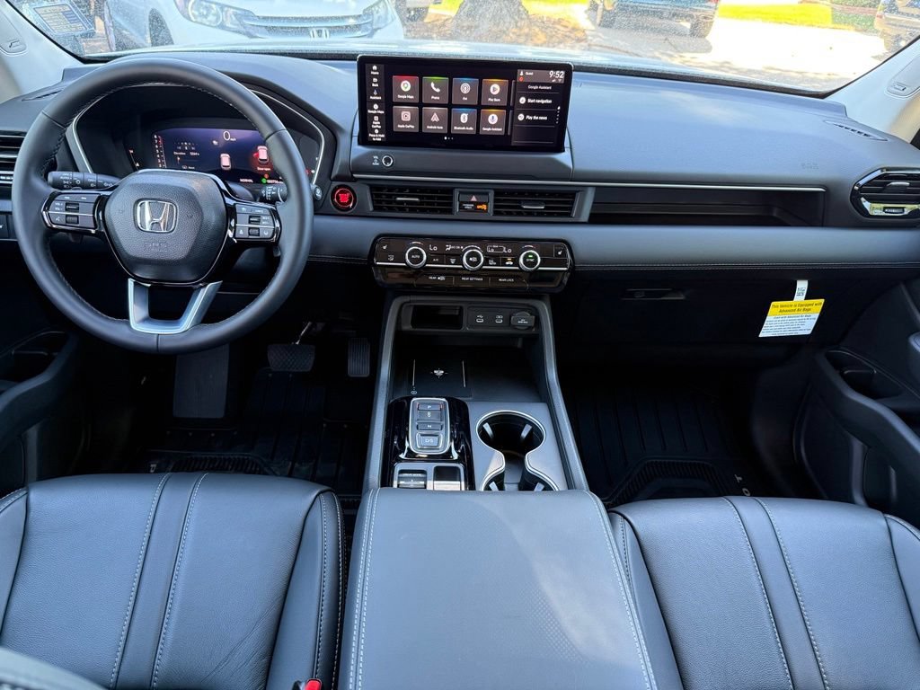 Certified 2026 Honda Pilot Touring image 17