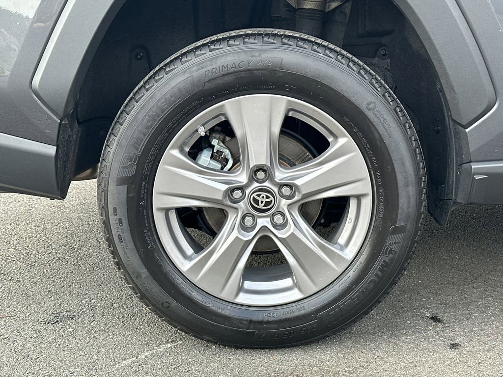 Used 2023 Toyota RAV4 LE image 7