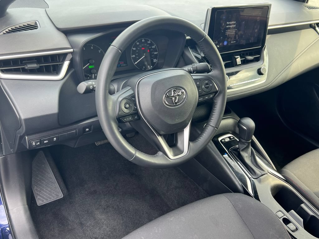 Used 2023 Toyota Corolla SE w/ SE Package FWD image 18