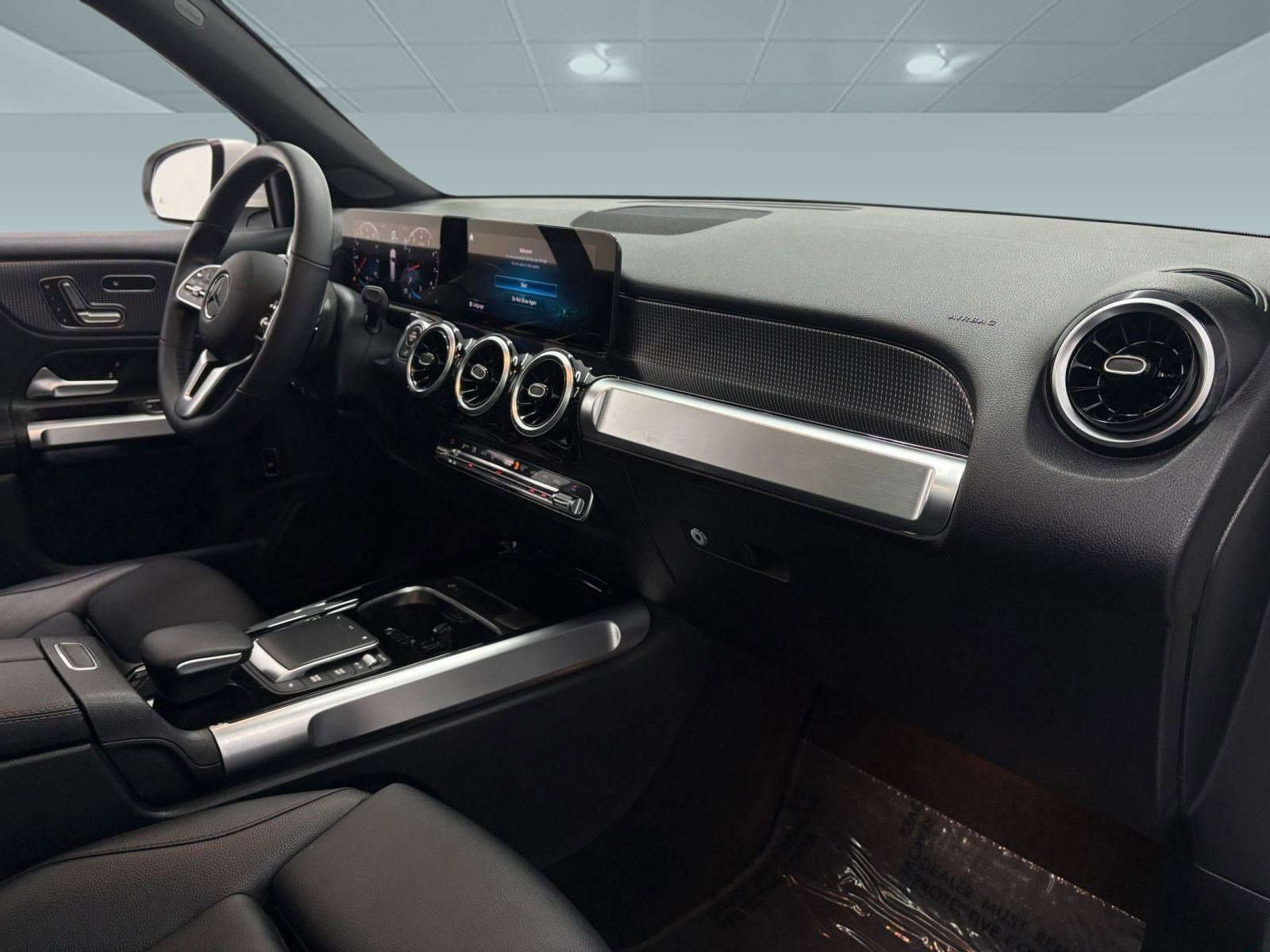 Certified 2023 Mercedes-Benz GLB 250 image 21