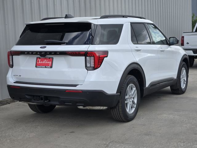 New 2026 Ford Explorer Active image 7
