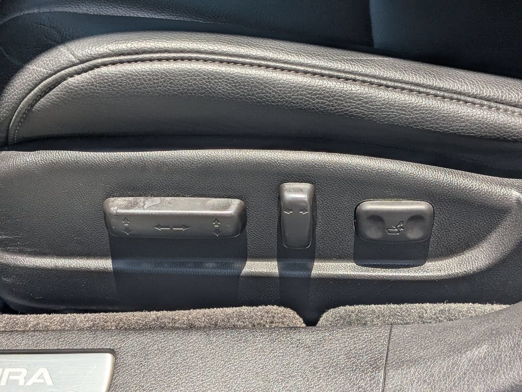 Used 2018 Acura TLX FWD image 9